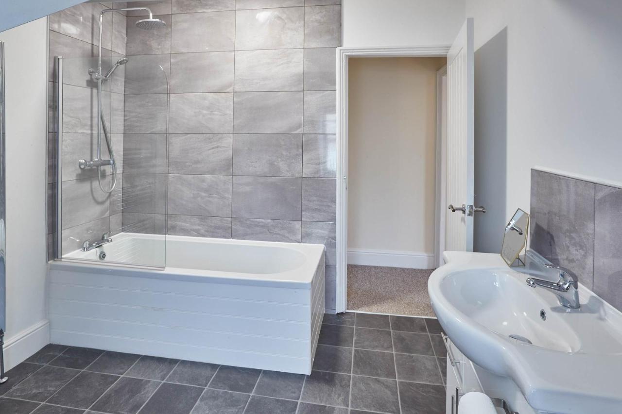 Host & Stay - The Townhouse Scarborough Bagian luar foto